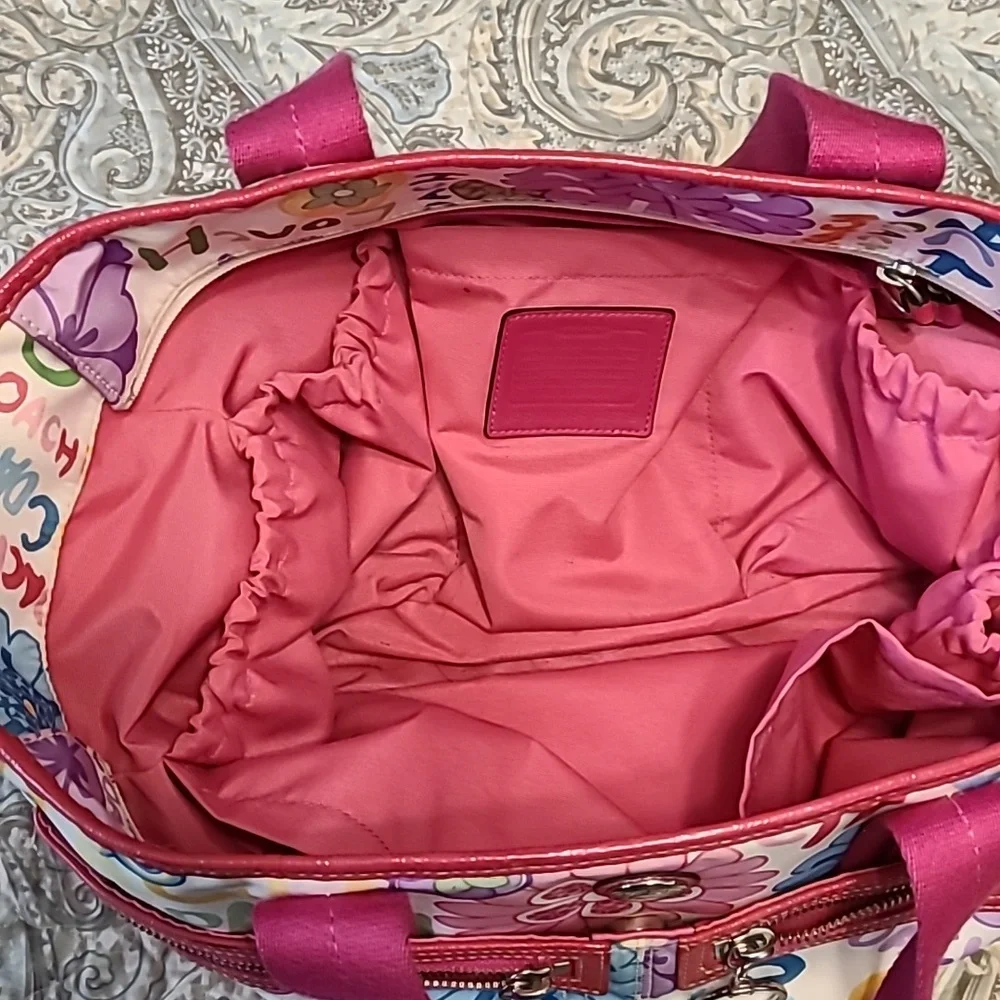 Coach diaper bag - Picture 4 of 4
